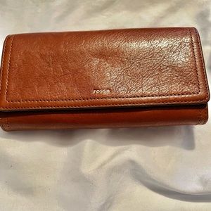 Brown Fossil Tri Fold Wallet